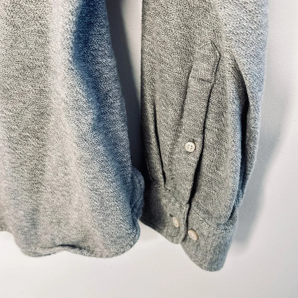 The North Face Mens M Gray‎ Long Sleeve Button Up Shirt Two Pocket Casual FLAWED